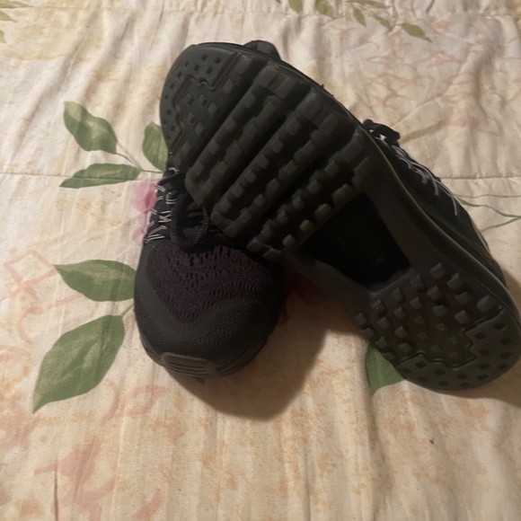 Nike sneakers size 4.5 - Picture 6 of 6